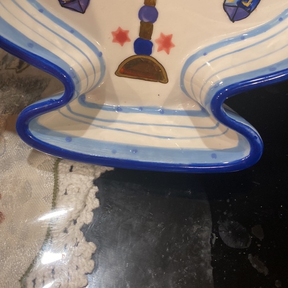 Aviv Judaica Colorful Plat for Chanukkah size 6x7 - Picture 7 of 7
